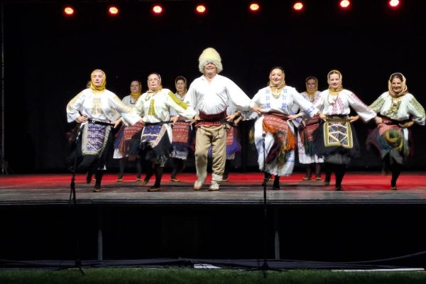 Koncert folkloraša u BVS: Tradicija nas spaja i oplemenjuje
